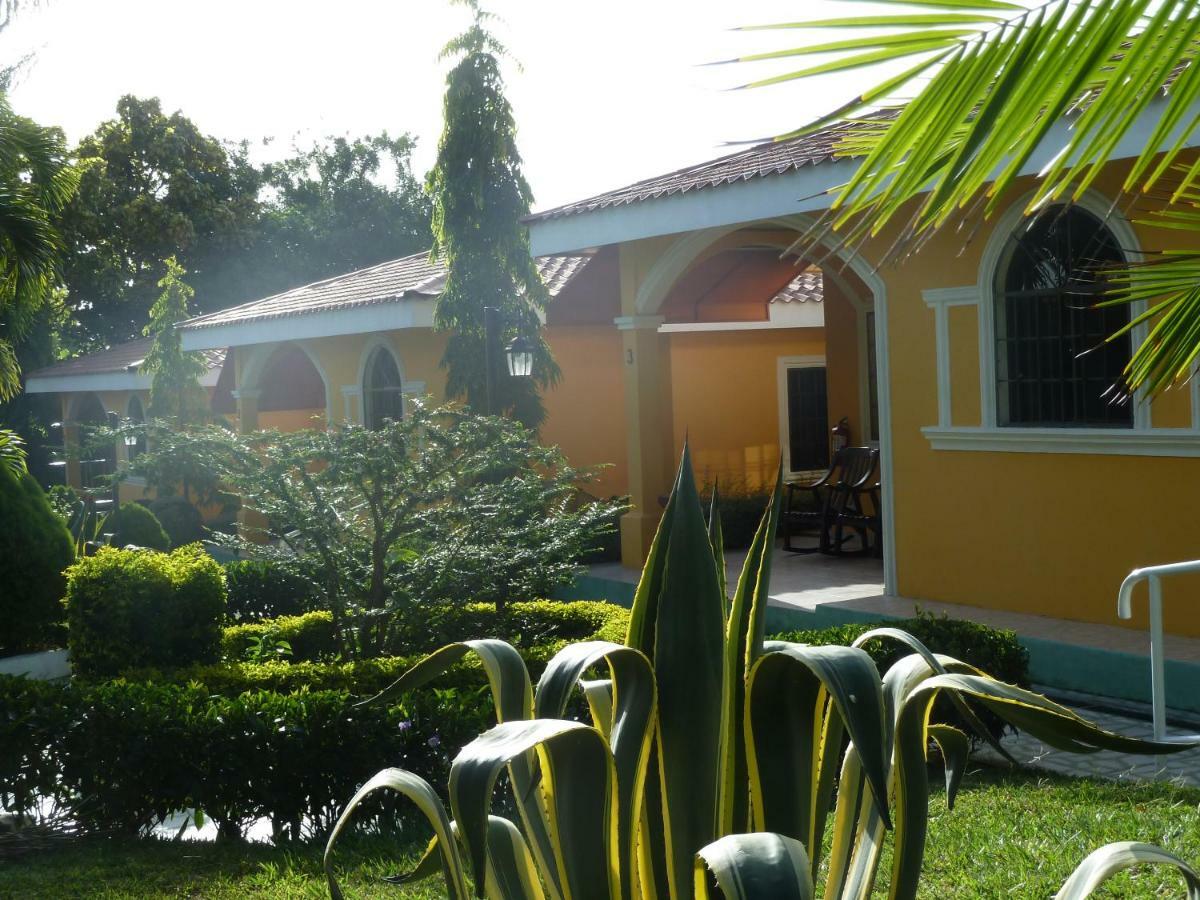 Apart Hotel Acuarious De Luis Esteli Luaran gambar